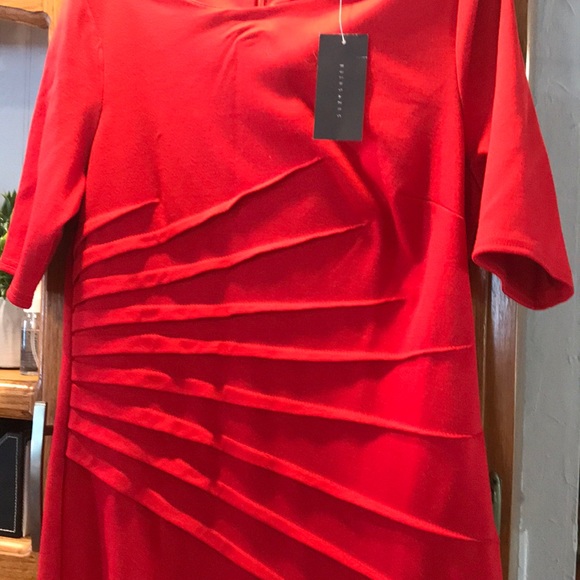 Dress - Picture 2 of 3